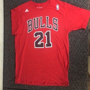 Jimmy Butler Bulls shirt